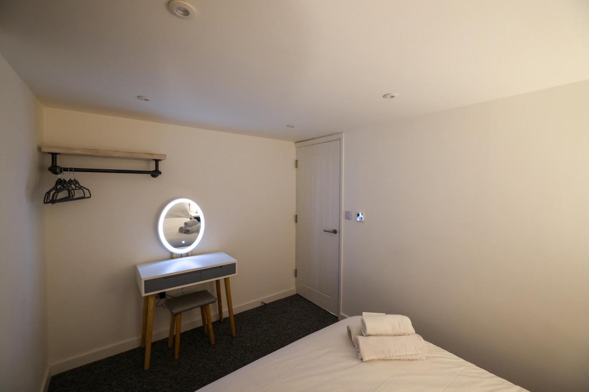 Stylish 1 Bed Apartment In Bicester Town Centre Exterior photo